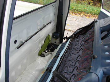 1988 toyota truck rear cab interior