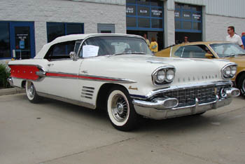 1958 Pontiac Convertible with tri-power