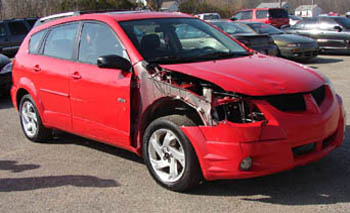 2004 Pontiac Vibe deer collision before