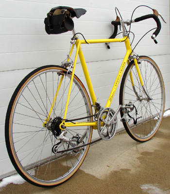 1972 Schwinn Sports Tourer in Kool Lemon